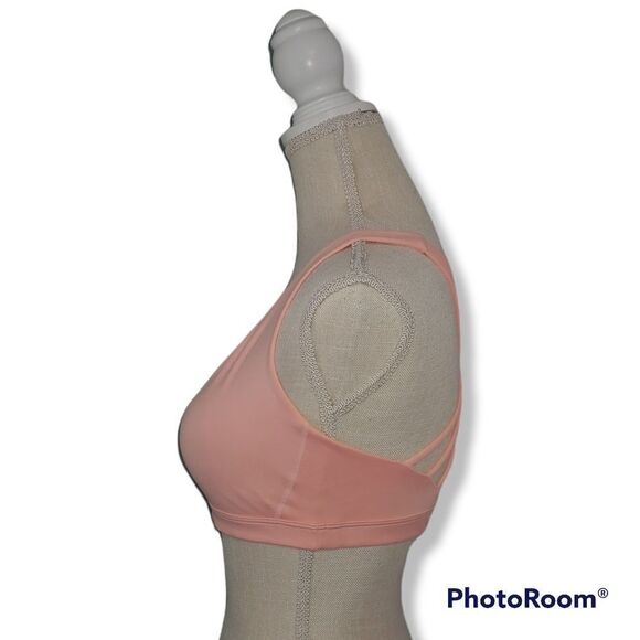 Victoria's Secret medium peach color cris-cross back design bralette - Picture 4 of 5